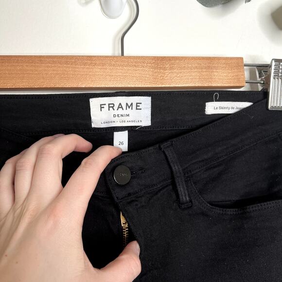 Frame Le Skinny de Jeanne Distressed Jeans LAST CALL - Picture 3 of 5